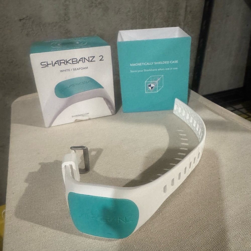 Sharkbanz 2 White and Seafoam Bracelet